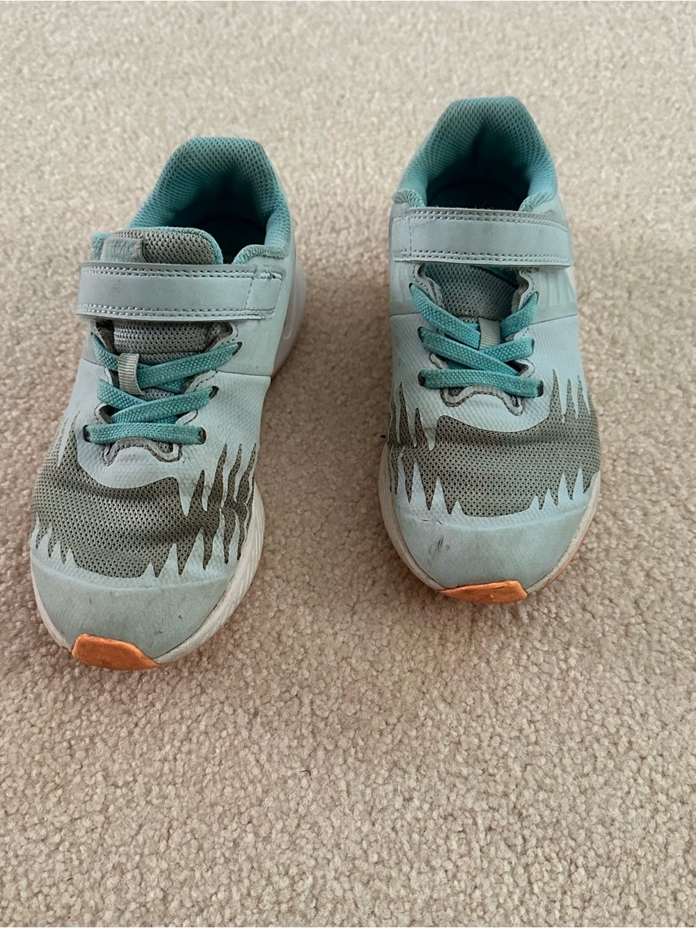 Nike Kids Sneakers in Teal and Gray 13C